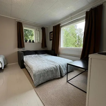 Lakeview Apartment, 에스포