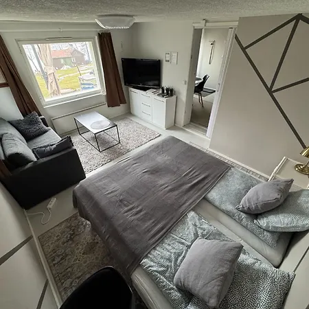 Lakeview Apartment, 아파트 에스포